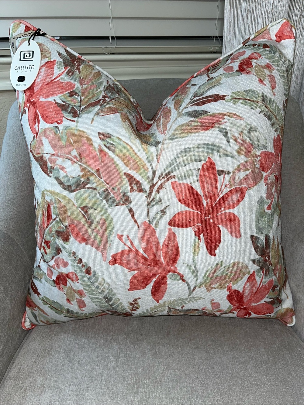 1-NWT CALLISTO HOME LINEN BLEND TROPICAL DESIGN DECORATIVE
PILLOW